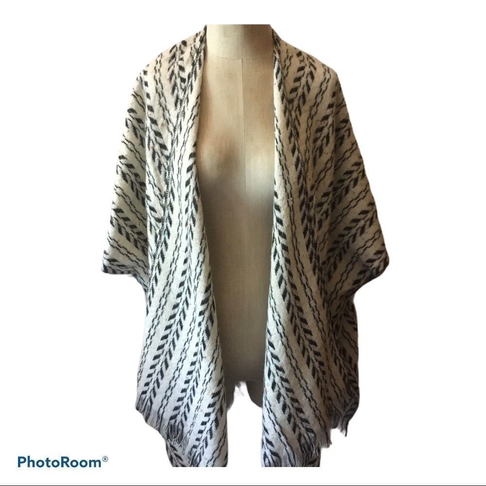 MUDD Western Motif Open Front Cardigan Sweater.